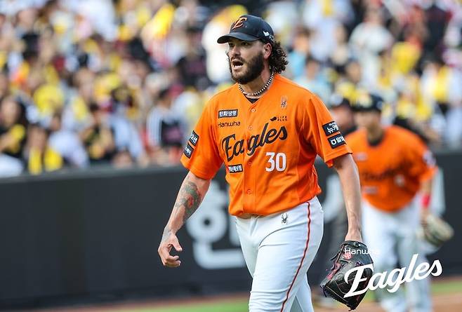 14일 대전 한화생명 볼파크에서 열린 LG 트윈스와 경기에 선발투수로 나선 한화 이글스 코디 폰세