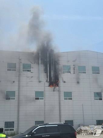 화재 현장 (경기도 소방재난본부 제공. 재판매 및 DB 금지) / 뉴스1