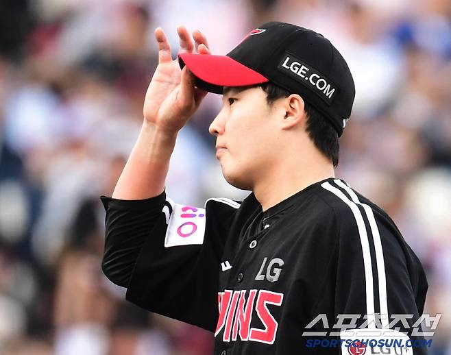 14일 대전 한화생명볼파크에서 열린 한화와 LG의 경기. 선발 투구하고 있는 LG 임찬규. 대전=송정헌 기자songs@sportschosun.com/2025.06.14/