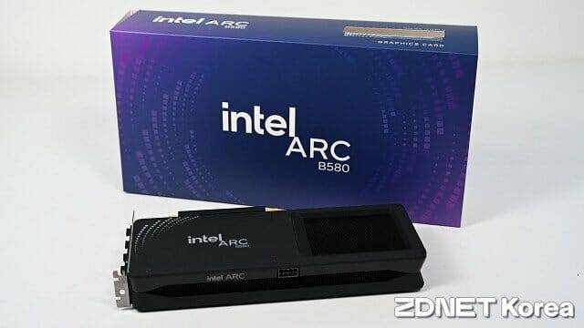 인텔 아크 B580 한정판 패키지. (사진=지디넷코리아)