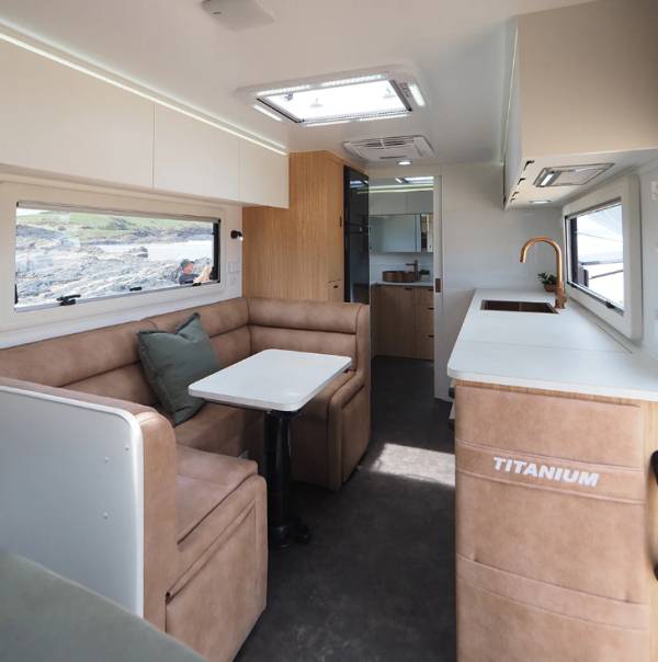 출처 : 캐러밴월드