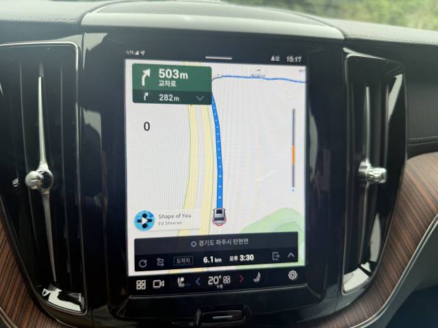 XC60 센터 디스플레이에 적용된 티맵 내비게이션