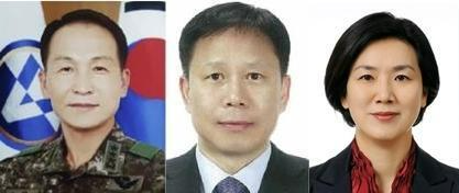 김현종(왼쪽부터) 국가안보실 1차장, 임웅순 2차장,  오현주 3차장. 대통령실 제공