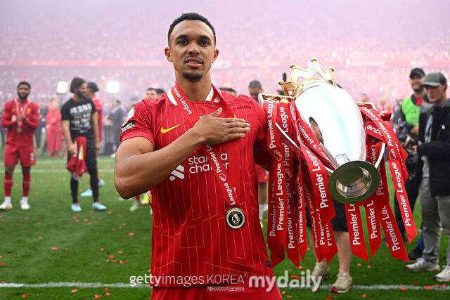 리버풀 스타 알렉산더 아놀드. 2024-25 시즌 프리미어 리그 우승을 일궈내고 레알 마드리드로 떠났다. /게티이미지코리아