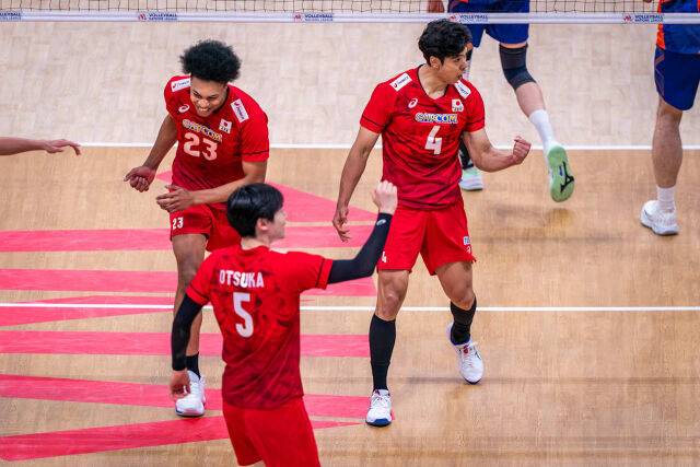 왼쪽부터 에바데 단 래리-오츠카 타츠노리-미야우라 켄토./FIVB