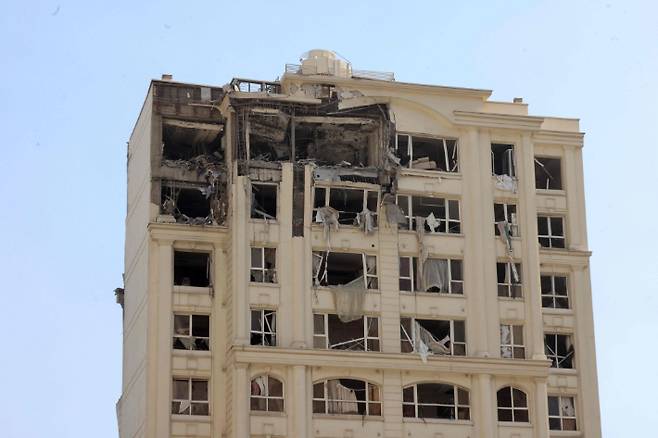 이스라엘의 폭격을 맞은 테헤란 건물. 연합뉴스