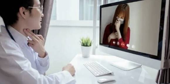 이재명 대통령이 공약으로 내걸었던 비대면진료 제도화가 추진되고 있는 가운데 초진 허용 여부를 놓고 각계 의견이 갈리고 있다. 픽사베이 제공