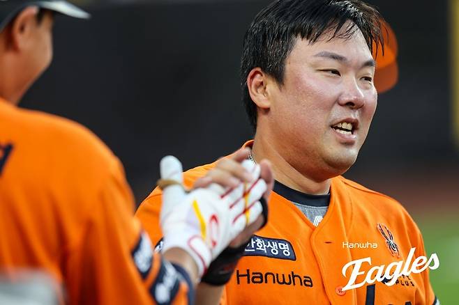 ▲ 안치홍. 이날 2루타 2개를 때렸다 ⓒ 한화 이글스