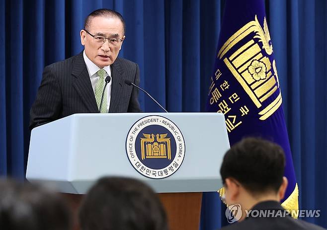 위성락 안보실장, G7 정상회의 관련 설명 (서울=연합뉴스) 한상균 기자 = 위성락 국가안보실장이 15일 서울 용산 대통령실에서 이재명 대통령 캐나다 G7 정상회의 참석 관련 설명을 하고 있다. 2025.6.15 xyz@yna.co.kr