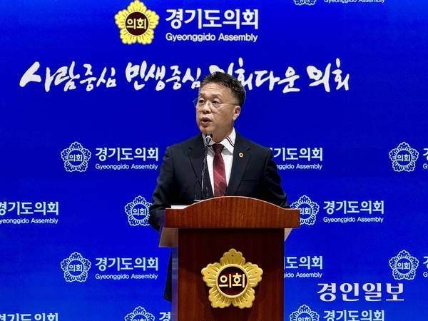 이석균(남양주1) 의원은 16일 오후 도의회 브리핑룸에서 기자회견을 열고 도의회 국민의힘 대표의원 선거 출마를 공식 선언했다. 2025.6.16 /한규준기자 kkyu@kyeongin.com