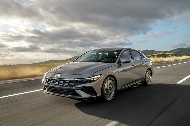 ◇현대차 아반떼.