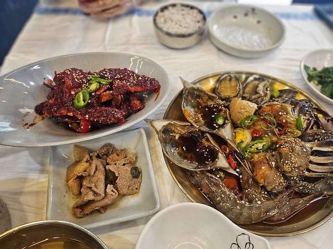 KakaoTalk_20250616_002238790_01.jpg 여수 게장 순천 꼬막정식