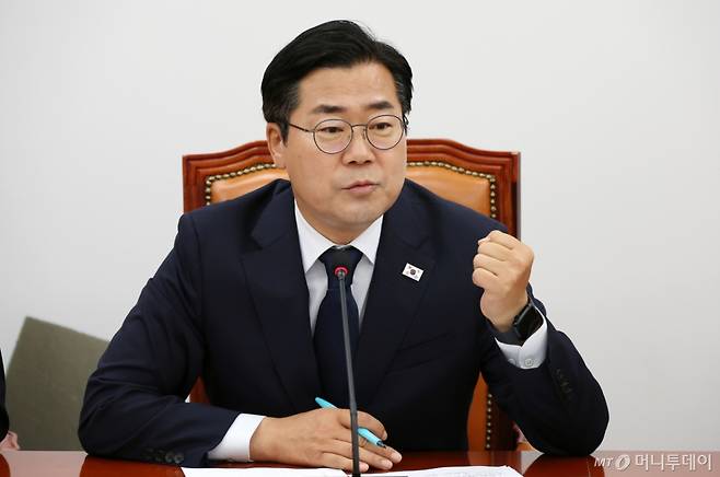 [서울=뉴시스] 조성우 기자 = 박찬대 더불어민주당 원내대표가 12일 오전 서울 여의도 국회에서 열린 고별 기자간담회에서 발언하고 있다. 2025.06.12. xconfind@newsis.com /사진=조성우