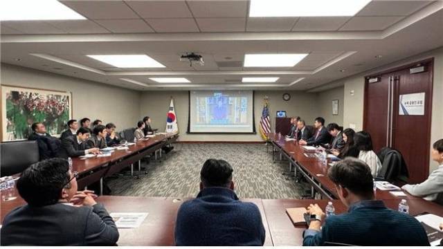 한국투자공사 뉴욕지사가 지난 2월 27일(현지시간) 개최한 제18차 뉴욕 금융인포럼의 참석자들이 발표를 듣고 있다. 사진제공=한국투자공사