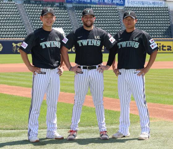 2025 LG 밀리터리 유니폼. /사진=LG 트윈스 제공