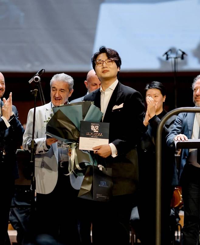 지휘자 최재혁, 하차투랸 국제 콩쿠르 심사위원 특별상 [ⓒThe Khachaturian International Competition. 재판매 및 DB금지]