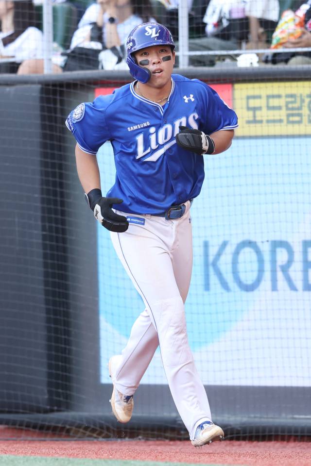 삼성 라이온즈의 김영웅. 삼성 제공
