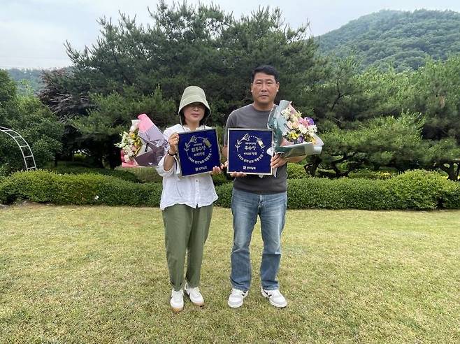 전남 완도군의 '바하 정원'과 '아내의 정원'이 '2025년 전라남도 예쁜 정원 콘테스트'에서 최우수상과 우수상을 받았다. 완도군 제공