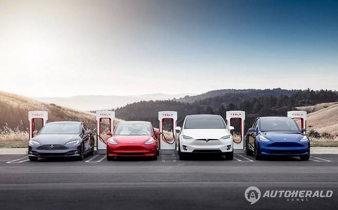테슬라 전기차 판매 라인업(테슬라)