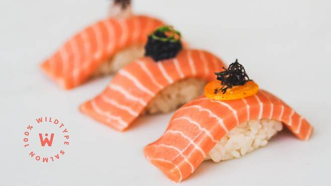 와일드타입이 개발한 세포배양 연어로 만든 연어초밥./와일드타입 페이스북