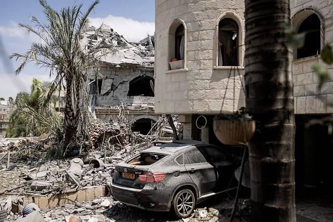 이란의 미사일 공격으로 파괴된 이스라엘 도시. /사진=AFP