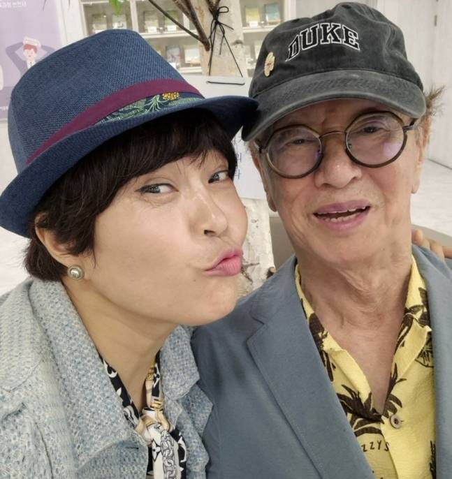 방송인 조헤련이 원로 개그맨 전유성의 근황을 전했다. /사진=조혜련 인스타그램 캡처