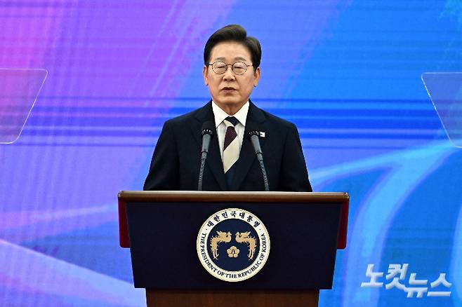 이재명 대통령은 취임 이후 첫 국무회의에서 해양수산부의 부산 이전을 조속히 추진하라고 지시하는 등 PK(부산·울산·경남) 지역 공약 이행에 속도를 내고 있다. 윤창원 기자