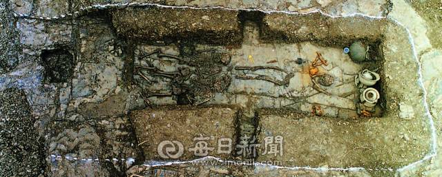 순장의 실체가 처음으로 확인된 임당유적의 조영1A지역 19호 목곽묘. 무덤주인의 인골과 함께 2명의 순장자가 무덤 주인의 발 아래에서 확인돼 인골을 통해 순장을 처음으로 확인할 수 있었다. 매일신문DB