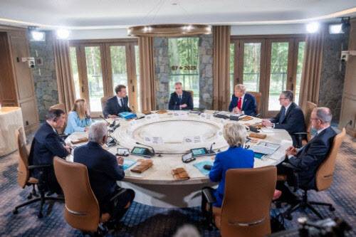 16일(현지시간) 캐나다 앨버타주 카나스키스에서 열린 주요7개국(G7) 정상회의 실무세션.(사진=AFP)