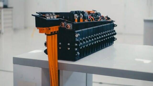 RML 그룹은 완전 충전에 18초가 걸리는 전기차 배터리를 개발했다. (출처=RML 그룹)