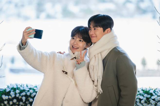 최수영 “정말 큰 행운”… ‘금주를 부탁해’ 종영 소감 (사진: tvN)