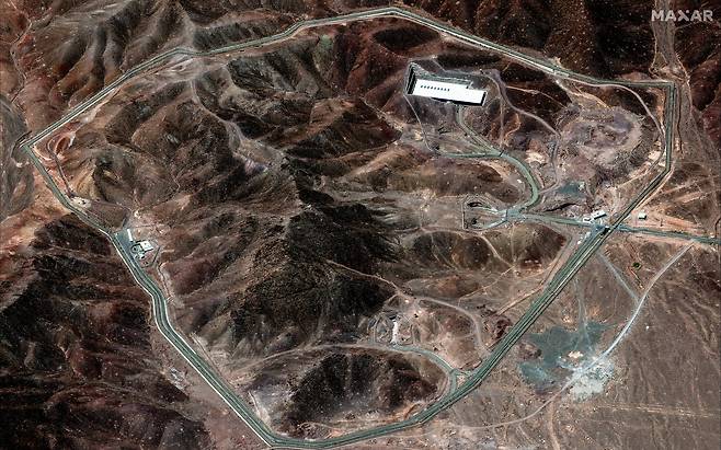2025년 6월 14일 공개된 이란 포르도 핵 시설 위성사진. /Maxar Technologies/로이터 연합뉴스