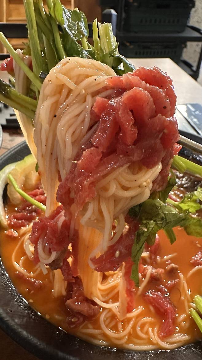 IMG_5458.jpeg 개시원한 돌문어물회 & 육회물회