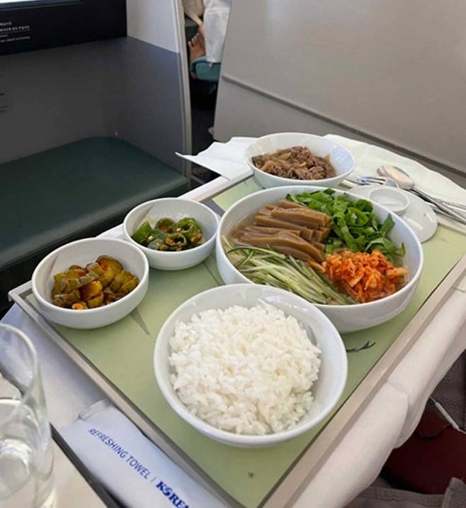 맛있다는 평이 많은 대한항공 기내식 묵밥