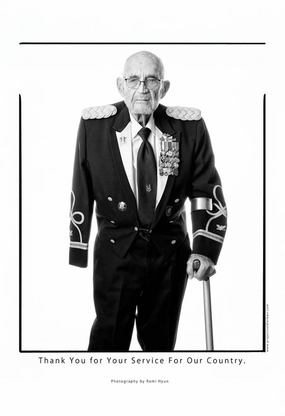 미국 워싱턴 DC 한국전쟁 참전용사 기념공원 설립에 큰 역할을 한 영웅 윌리엄 웨버 대령. 2019년에 이어 두 번째로 만난 2020년 촬영한 사진이다. 한국 정부는 이 사진을 출처도 밝히지 않고 무단으로 사용했고, 이후 사용료도 내지 않았다. [사진 현효제]