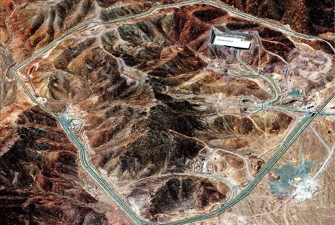 < 포르도 핵 시설 > 위성 영상 업체 막사테크놀로지가 지난 14일 촬영한 이란 포르도 핵 시설.  로이터연합뉴스