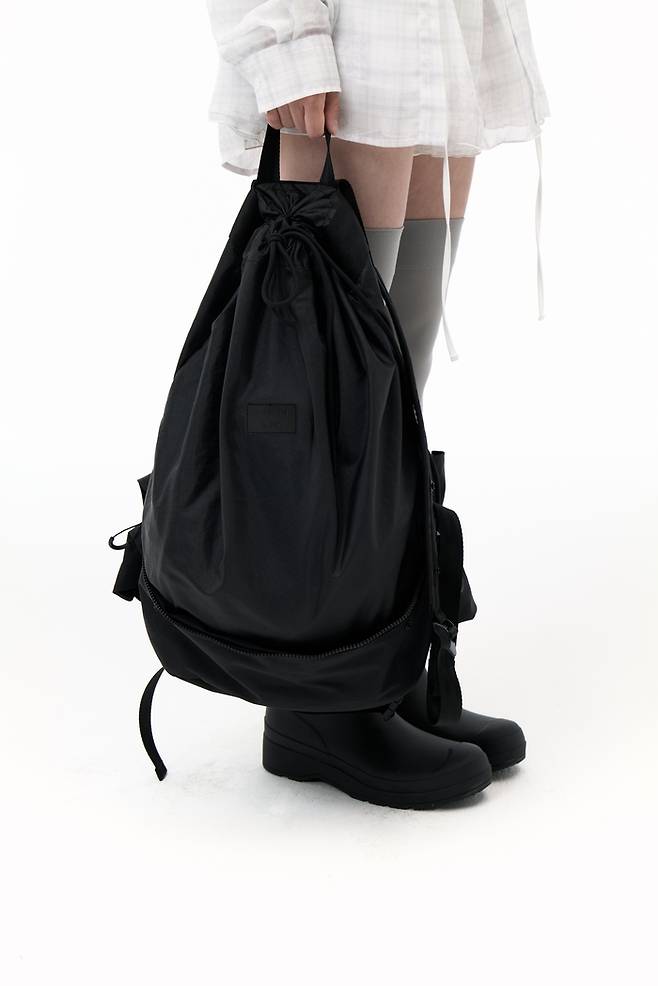 헌터x오호스 트래블 립스탑 백팩