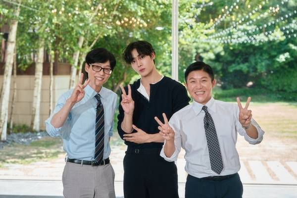 18일 방송되는 ‘유 퀴즈 온 더 블럭’(이하 ‘유퀴즈’) 298회에는 쌍둥이 어린이집 교사 김태경, 김태화 자매와 러닝에 진심인 재활의학과 전문의 정세희 교수, 29살 청년 장례지도사 성예린 그리고 ‘유 퀴즈’가 낳은 스타 추영우가 출연한다. / 사진 = tvN