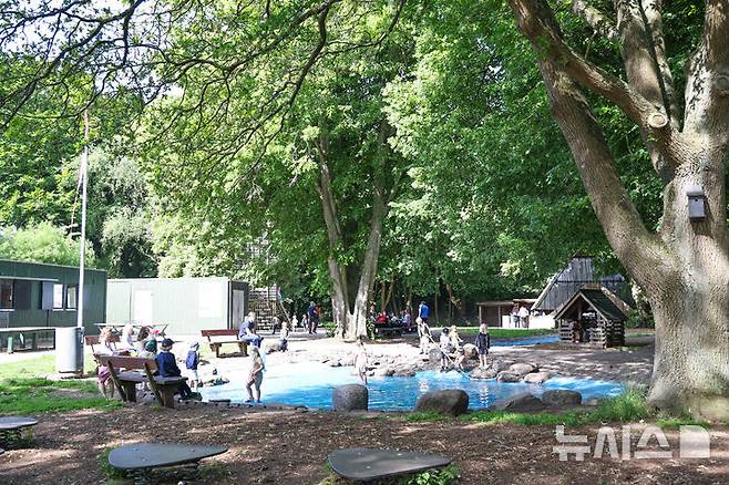 [덴마크=뉴시스]덴마크 코펜하겐에 있는 세계적 수준의 자연친화형 놀이공간 '발비파켄(Valbyparken)'.(사진=경남도 제공) 2025.06.18. photo@newsis.com