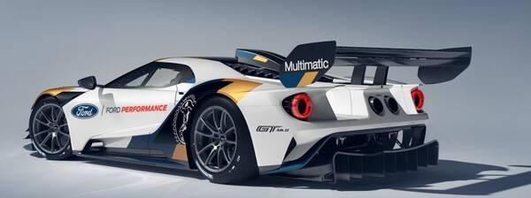 포드 GT는 전설적인 명차인 GT40을 기념하기 위해 제작된 한정판 미드쉽 슈퍼카다. 사진은 포드 GT 모델 중 하나인 포드 GT MK2 사진=FORD