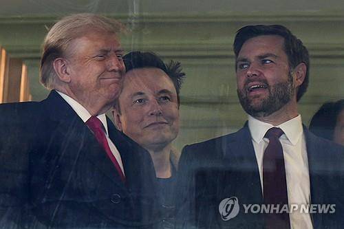 미국 트럼프 대통령과 밴스 부통령(오른쪽) [AP 연합뉴스 자료사진 재판매 및 DB금지]