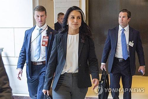 의회 청문회 출석하는 털시 개버드 미 국가정보국장 [워싱턴 EPA=연합뉴스. 재판매 및 DB 금지]