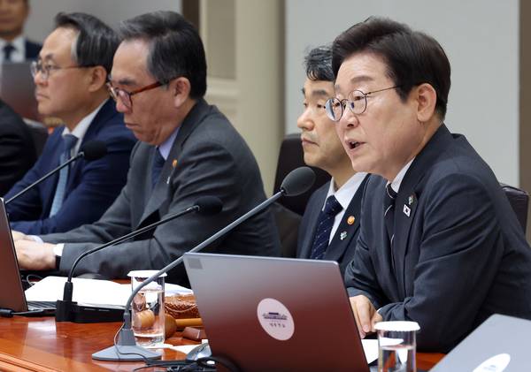 이재명 대통령이 19일 용산 대통령실에서 열린 국무회의에서 발언하고 있다. 2025.6.19 /연합뉴스
