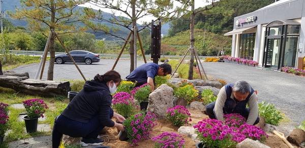 [사진=교동 장독대마을]