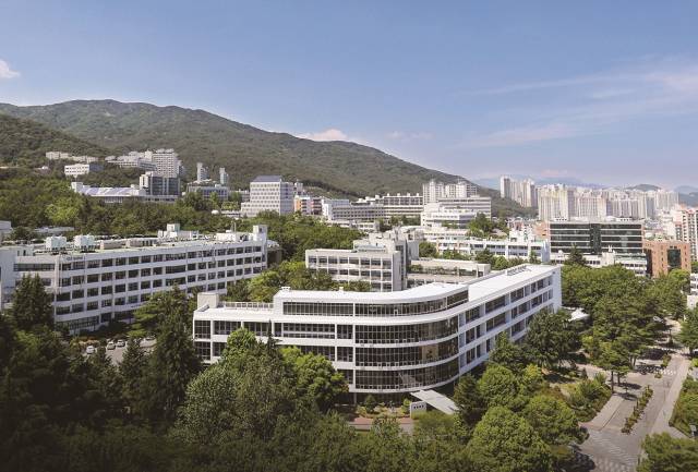부산대학교 전경.