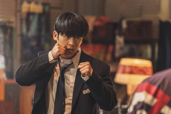 이정하. 사진 | 웨이브