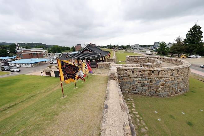 당진 면천읍성 남문. 사진=박범준 기자