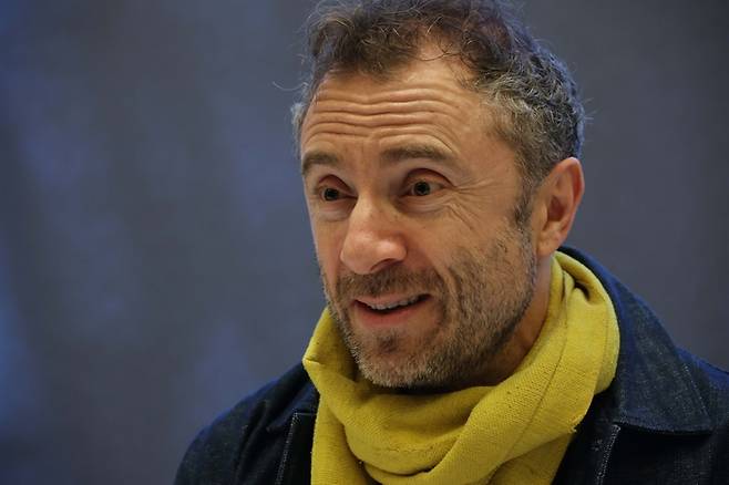 현대건설이 2028년 완공되는 노들섬 프로젝트를 맡은 토머스 헤더윅 건축가와 압구정 재건축 수주전에서 손을 잡았다. [한주형 기자]