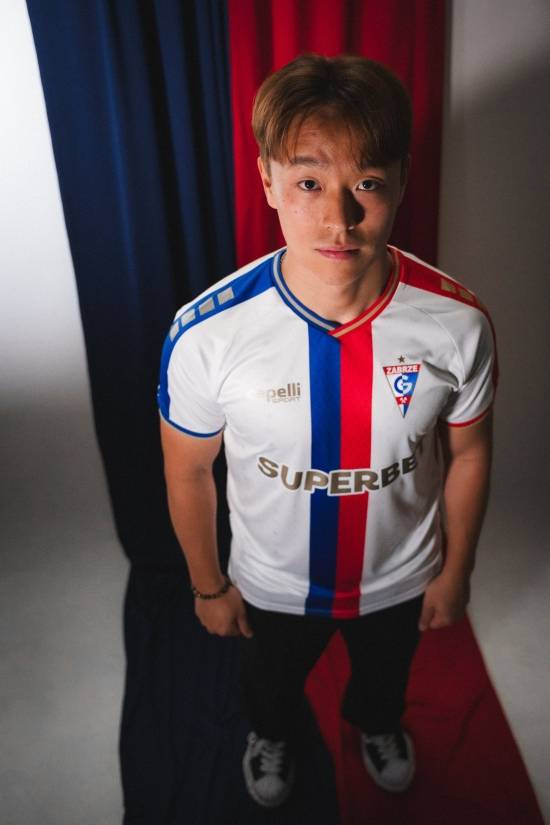 구르니크 자브제가 18일(한국시간) 공식 홈페이지를 통해 고영준 영입을 발표했다.&nbsp;자브제