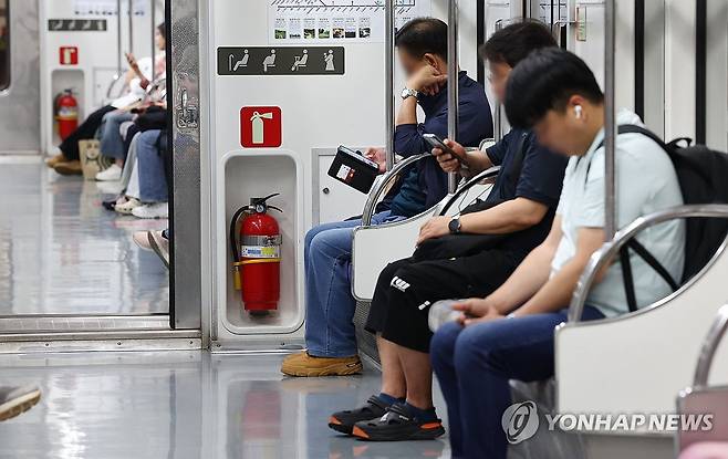 서울지하철 [연합뉴스 자료사진]